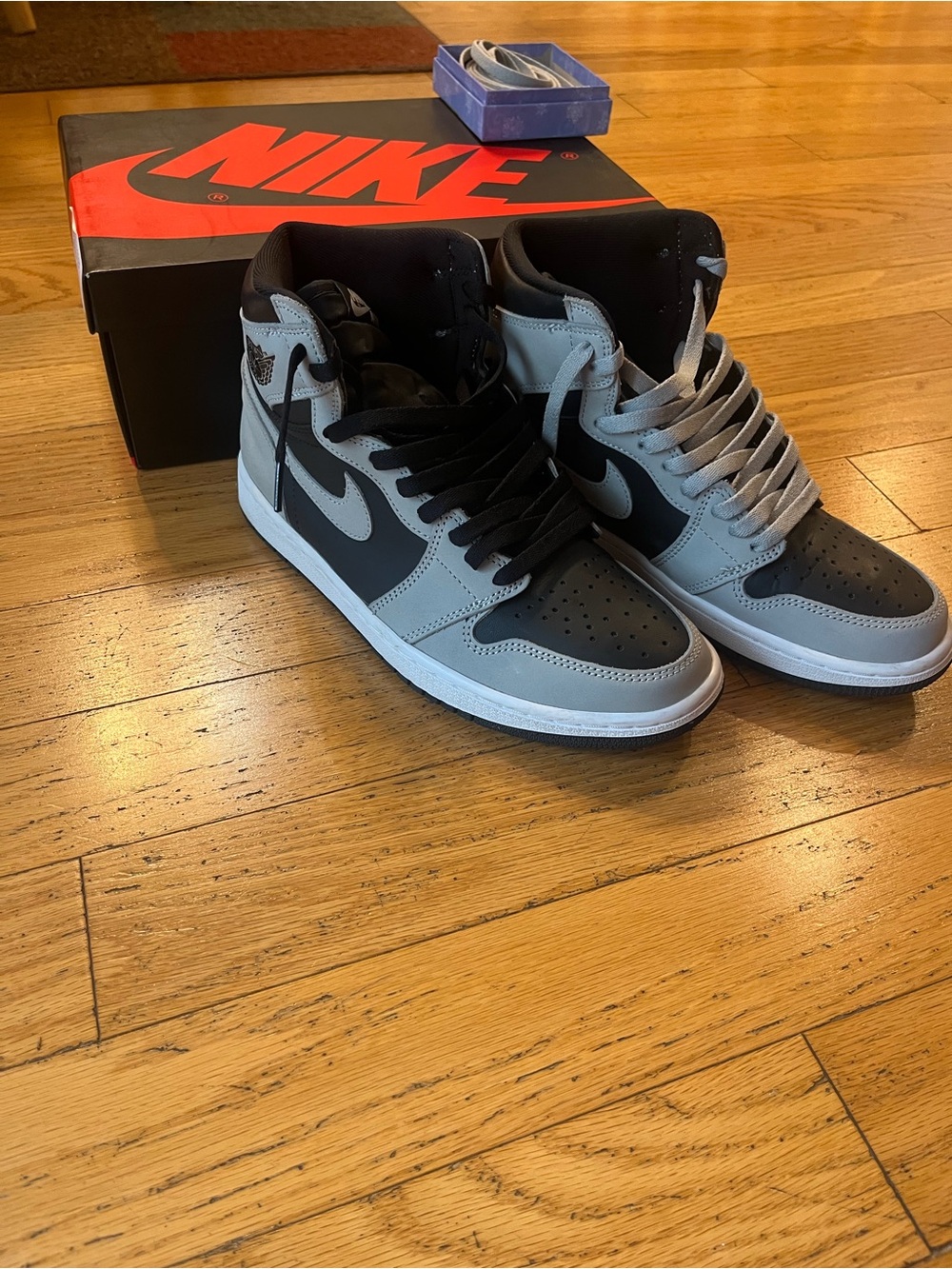 Jordan 1 retro smoke grey